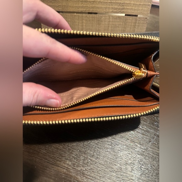 Kate Spade Black and Gray Patterned Wallet - Picture 7 of 9